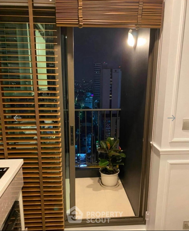picture 1-BR Condo at Life Asoke - Rama 9 near MRT Phra Ram 9 (ID 2083070) - 9/11