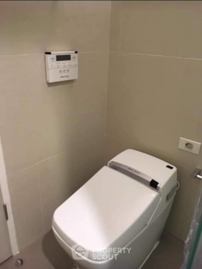 รูป คอนโด 2-ห้องนอน ที่ เดอะ ลุมพินี 24 ใกล้ BTS พร้อมพงษ์ (ID 1306781) - รูปที่ 3/12
