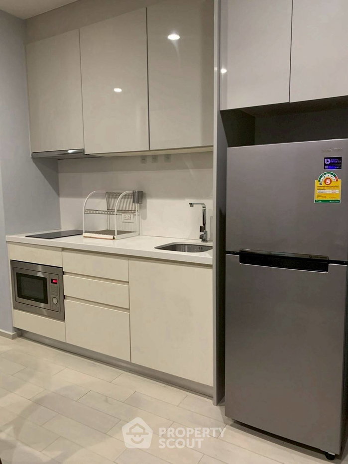 picture 2-BR Condo at Noble Ploenchit near BTS Phloen Chit (ID 2507028) - 3/5
