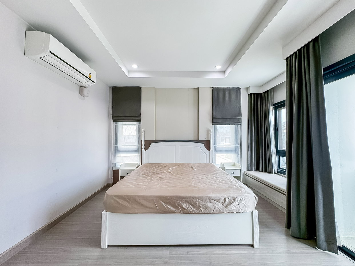 รูป House for Sale Thung Klom East Pattaya Spacious Outdoor Area - รูปที่ 15/25