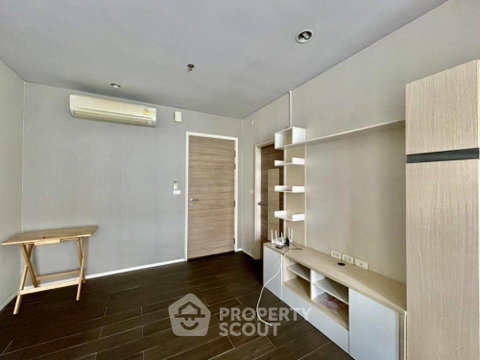 คอนโด 1 ห้องนอน 30 ตร.ม. Hive Taksin ใกล้ BTS วงเวียนใหญ่ 100 ม. (ID 889365)