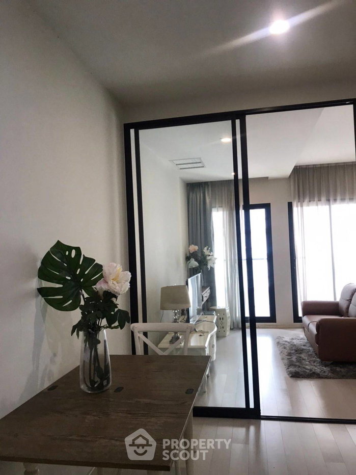 picture 1-BR Condo at Noble Ploenchit near BTS Phloen Chit (ID 2358728) - 2/12