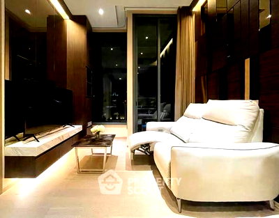 Condos for rent : High-Floor 1-BR Condo, The Esse Asoke,  MRT Sukhumvit (ID 2401966)