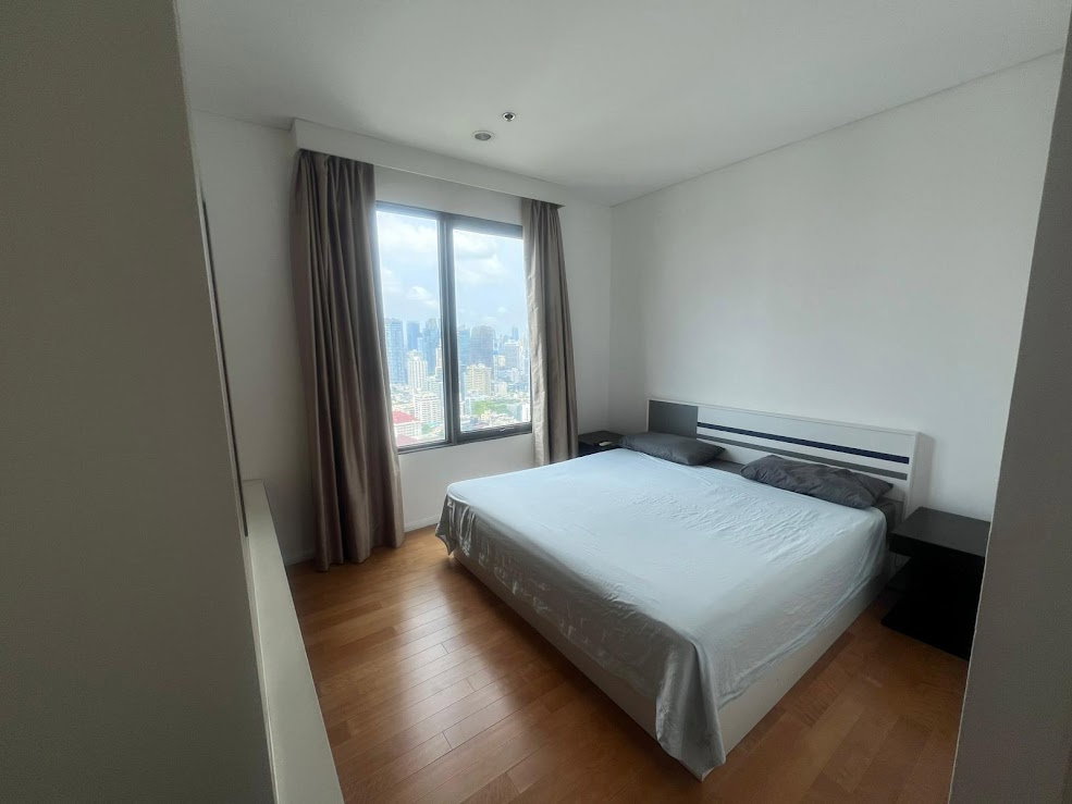 รูป P-1905 ห้องชั้นสูงวิวเมือง • Villa Asoke • ใกล้ MRT เพชรบุรี 43,000 บาท | Line Id: @easycondoplus | 099-229-6397 - รูปที่ 1/13