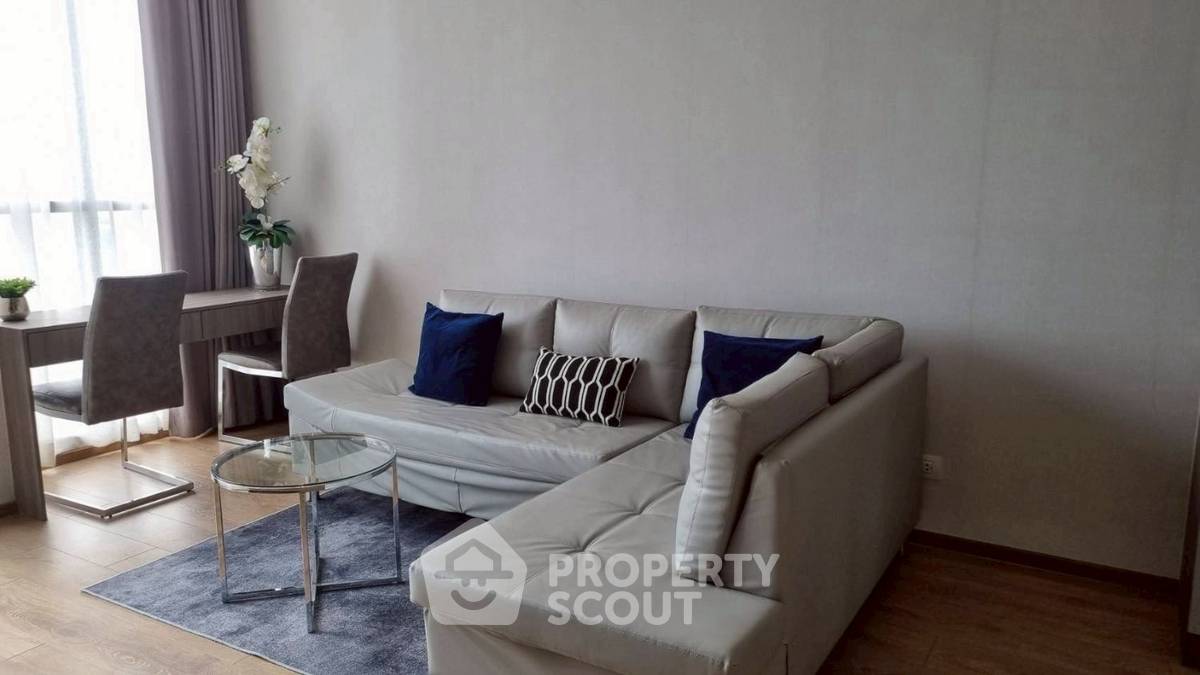 picture 2-BR Condo at Noble Ploenchit near BTS Phloen Chit (ID 2762352) - 1/7
