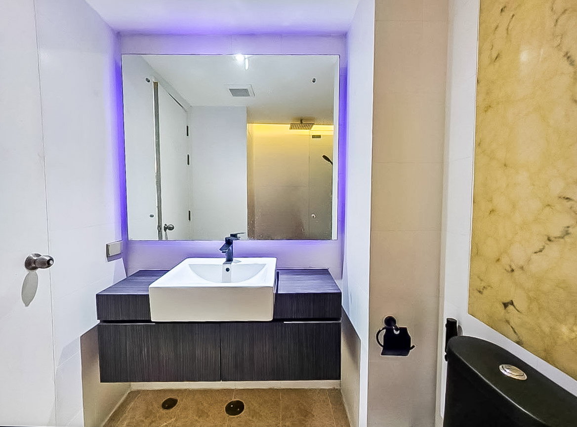 picture Atlantis Condo Resort Pattaya 2 Bedroom Condo for Rent - 9/10