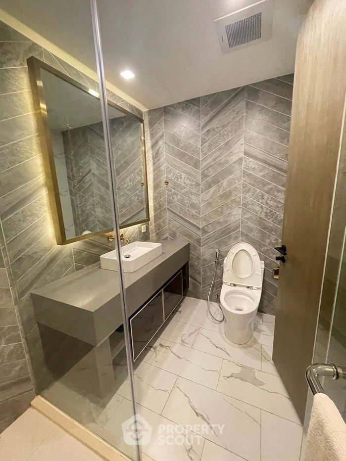 รูป คอนโด 3-ห้องนอน ที่ มีลเลอร์ สุขุมวิท 40 ใกล้ BTS เอกมัย (ID 2393664) - รูปที่ 7/10