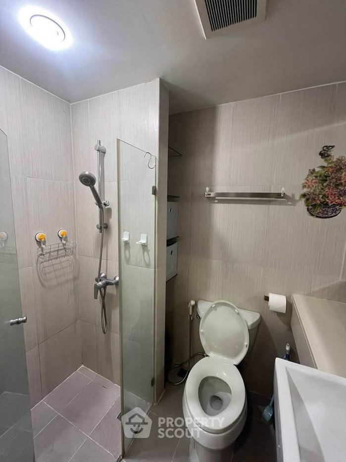 รูป คอนโด 1-ห้องนอน ที่ ซีนิธ เพลส สุขุมวิท 42 คอนโดมิเนียม ใกล้ BTS เอกมัย (ID 2087631) - รูปที่ 4/12