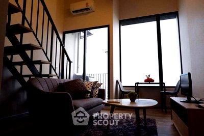 Condos for sale : 1-BR Condo At Duplex Phratamnak, 12th-Floor 34 Sqm (ID 1419130)
