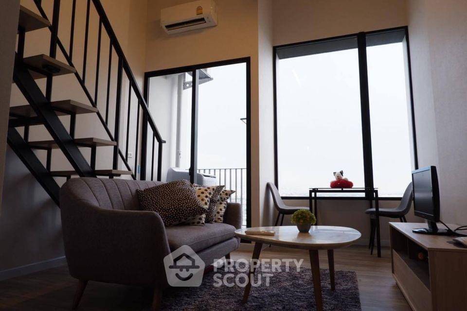 picture 1-BR Condo At Duplex Phratamnak, 12th-Floor 34 Sqm (ID 1419130) - 1/10