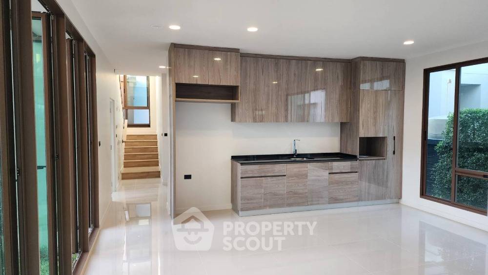 รูป บ้าน 4-ห้องนอน ที่ บุราสิริ กรุงเทพกรีฑา ใน หัวหมาก (ID 1527108) - รูปที่ 3/11