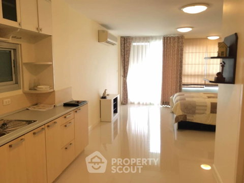 1-BR Condo at Plus 67 near BTS Phra Khanong (ID 886451)