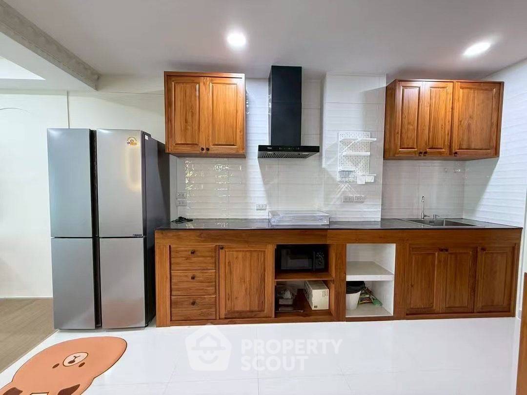 รูป คอนโดมิเนียม 2 ห้องนอน ขาย ที่ จอมเทียน พลาซ่า เรสซิเดนซ์ ใกล้พัทยาใต้ (ID 2109445) - รูปที่ 4/9