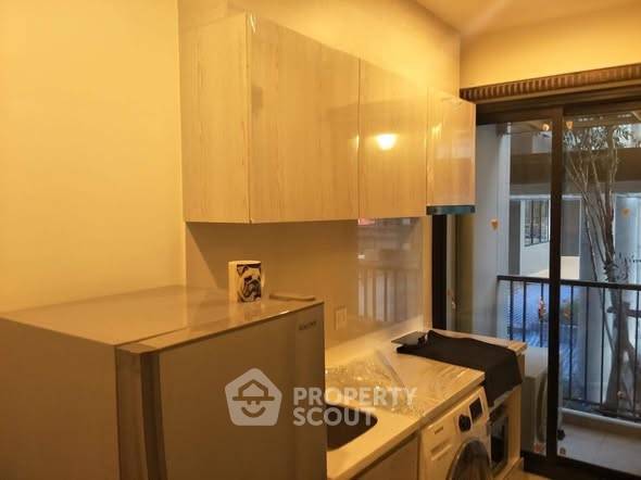 picture 1-BR Condo at Life Asoke near ARL Makkasan (ID 2792087) - 2/11