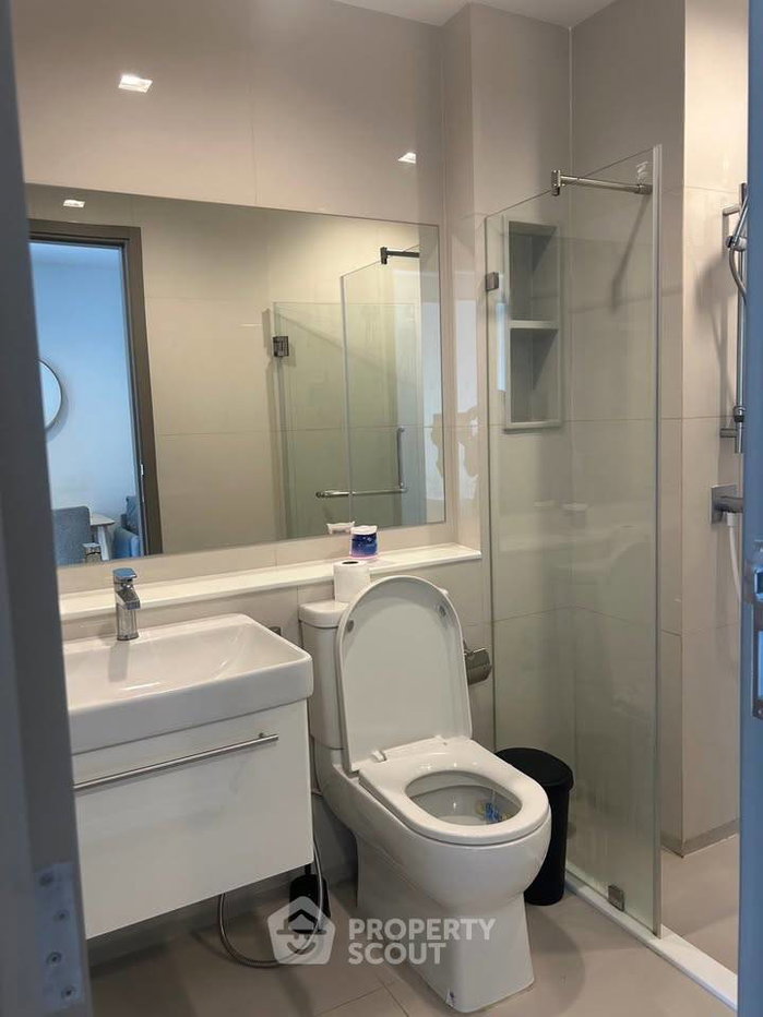 picture Studio Condo at Life Asoke Hype near ARL Makkasan (ID 2280178) - 11/17