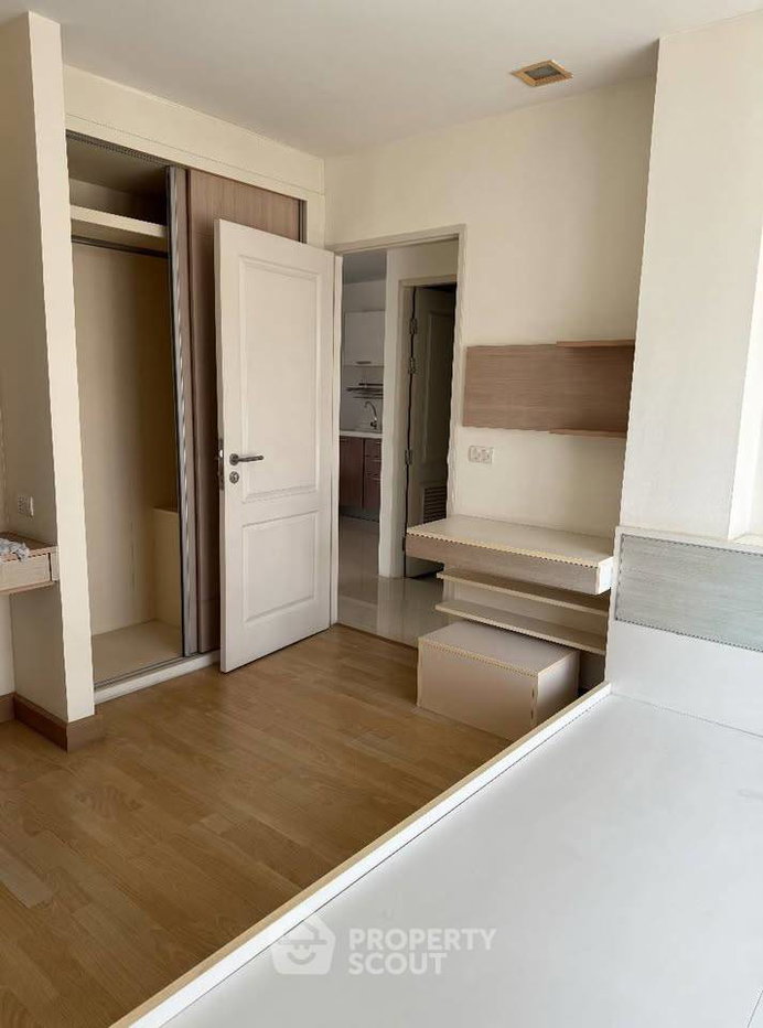 picture 2-BR Condo at Supreme Condo Ratchawithi 3 near BTS Victory Monument (ID 2440821) - 9/10