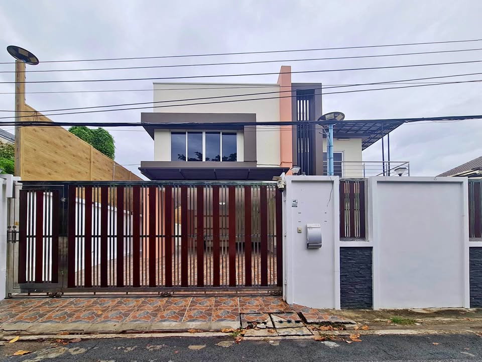 รูป WS7610 🏡 ให้เช่า บ้านเดี่ยว ย่านสุทธิสาร ใกล้ MRT สุทธฺสาร จดทะเบียนบริษัทได้  เพียง 150,000 บาท / เดือน - รูปที่ 1/37