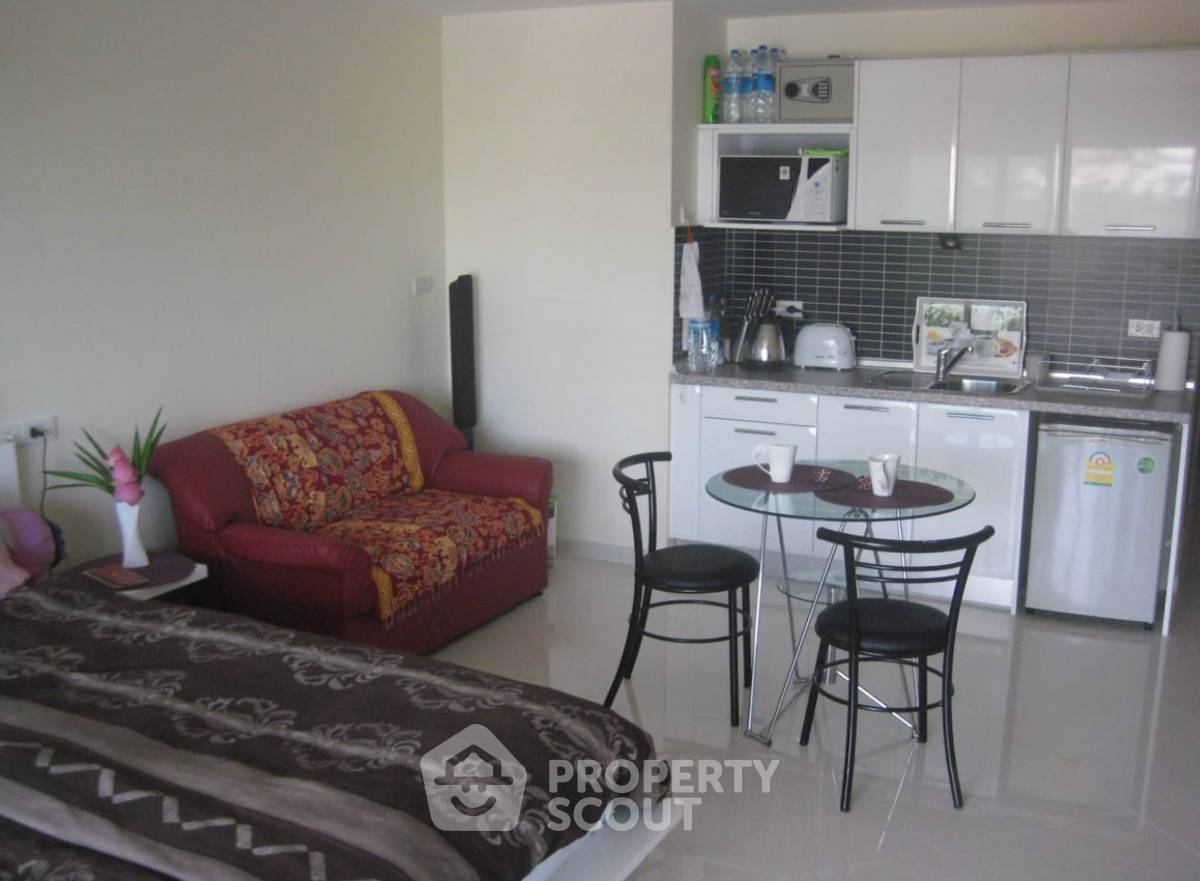 รูป คอนโด 1 ห้องนอน ที่ Emerald Palace Condominium พัทยาเหนือ (ID 2395256) - รูปที่ 2/8