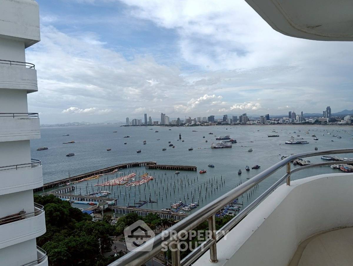 รูป คอนโด 3 ห้องนอน ชั้น 19 ขนาด 192 ตร.ม. ขาย ที่ Royal Cliff Garden ใกล้ Bali Hai Pier (ID 2139298) - รูปที่ 13/25