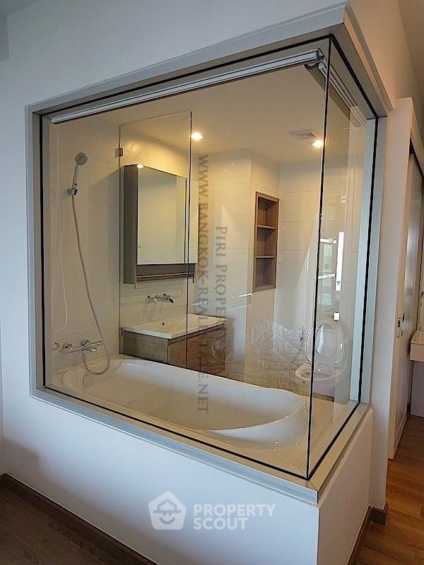 picture 1-BR Condo at The Seed Musee Sukhumvit 26 near BTS Phrom Phong (ID 513231) - 3/6