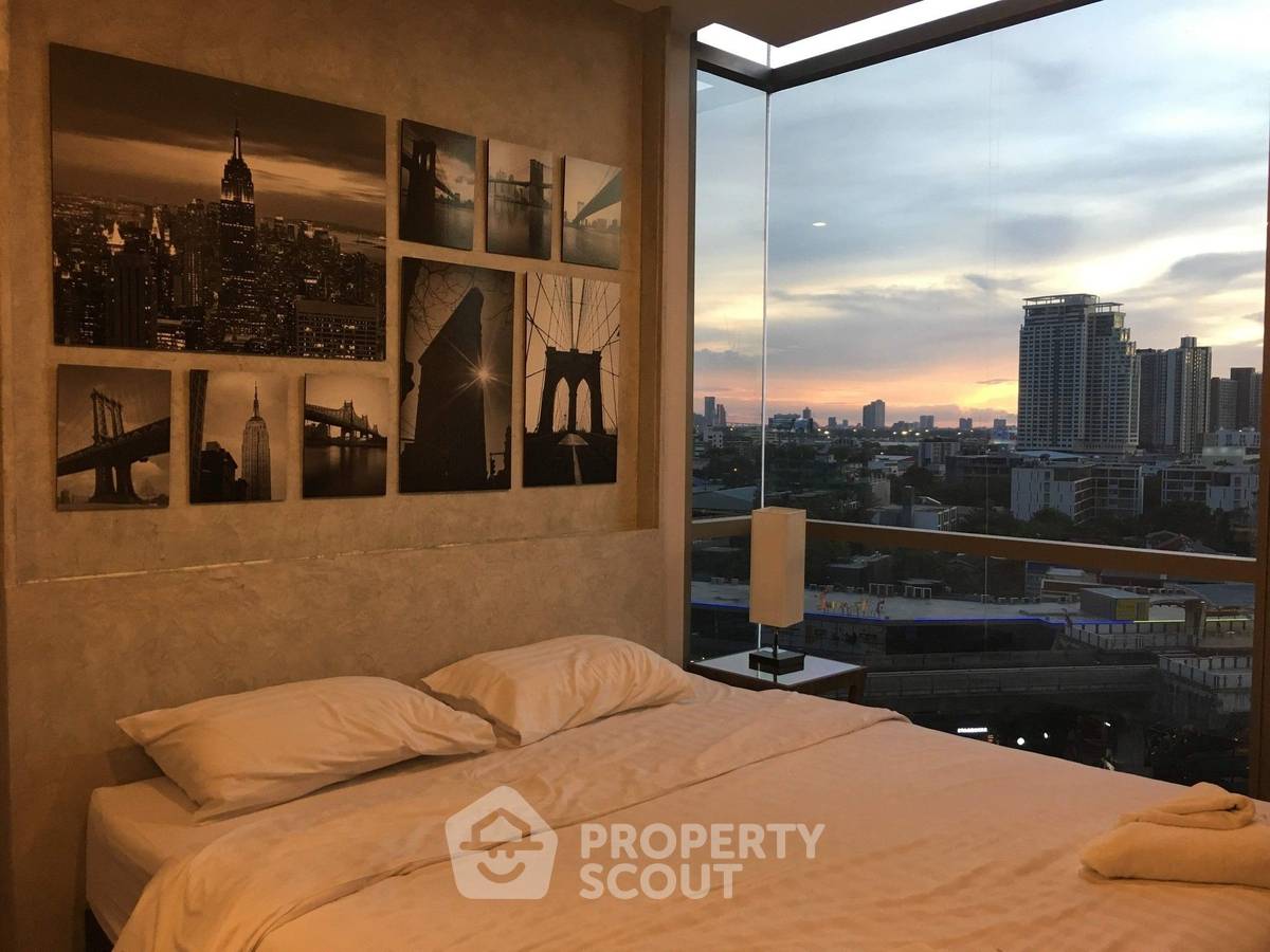 รูป คอนโด 1 ห้องนอน 45 ตร.ม. The Room สุขุมวิท 69 ห่าง BTS พระโขนง 100 ม. (ID 1937638) - รูปที่ 2/4