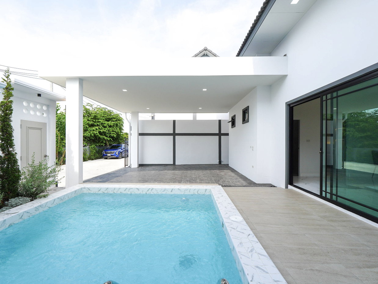 รูป Pool Villa for Sale Thung Klom East Pattaya Investment - รูปที่ 24/25