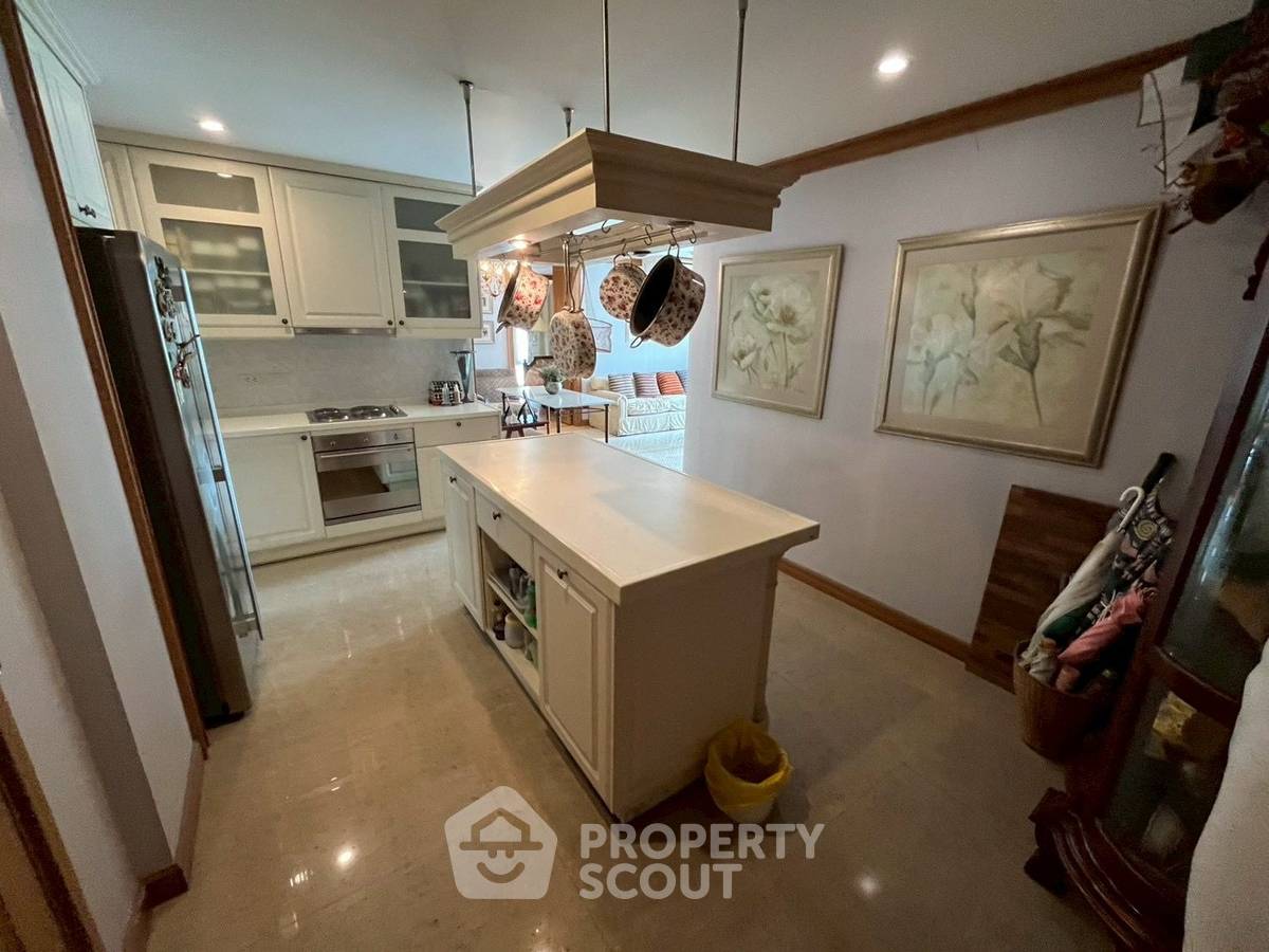 รูป คอนโด 7-ห้องนอน ที่ นาวิน คอร์ท คอนโดมิเนียม ใกล้ BTS เพลินจิต (ID 2868663) - รูปที่ 17/21