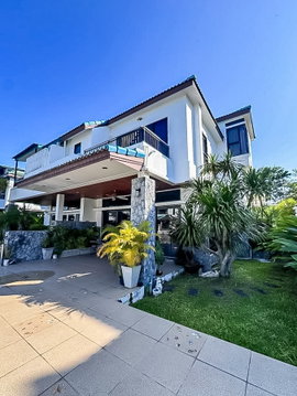 Canal Front House for Sale Na Jomtien Pattaya