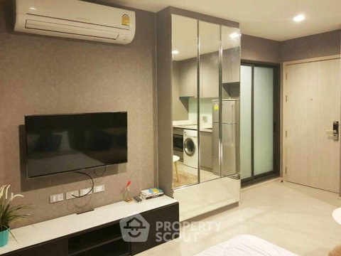 คอนโด สตูดิโอ ที่ ริทึ่ม สุขุมวิท 36-38 ใกล้ BTS ทองหล่อ (ID 2748080)