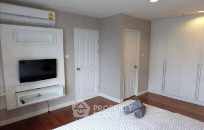 picture 2-BR Condo at Belle Grand Rama 9 near MRT Phra Ram 9 (ID 2214933) - 6/8