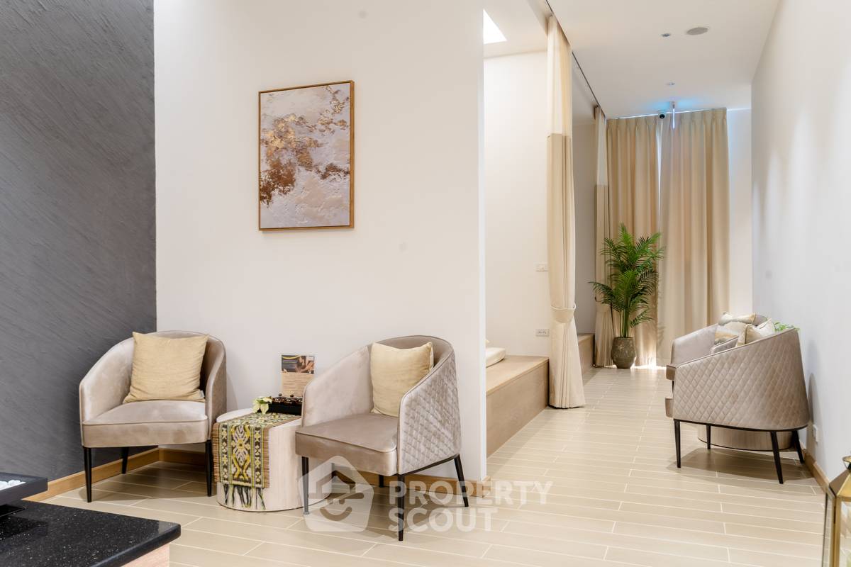 รูป คอนโด 2 ห้องนอน ขนาด 110 ตร.ม. ขายที่ Sunshine Prestige Condominium (ID 2393486) - รูปที่ 28/30