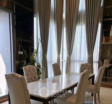 4-BR Condo at H Sukhumvit 43 near BTS Phrom Phong (ID 2503895)