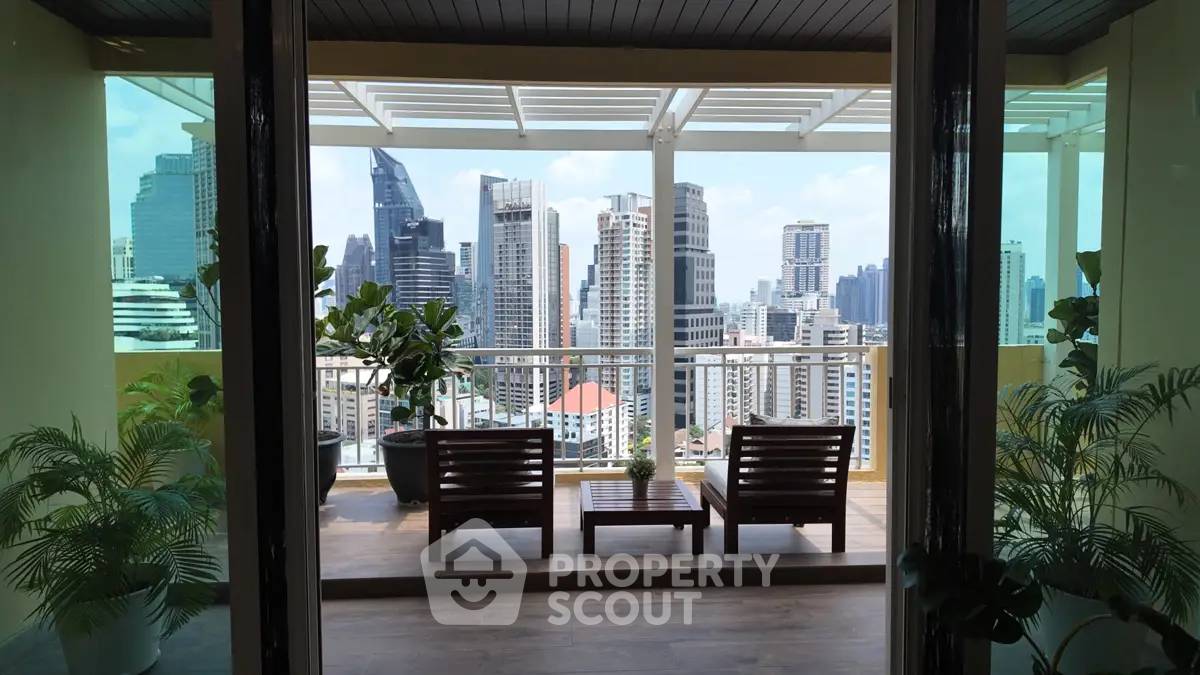 picture 4-BR Condo at Wilshire near BTS Phrom Phong (ID 2873686) - 6/28