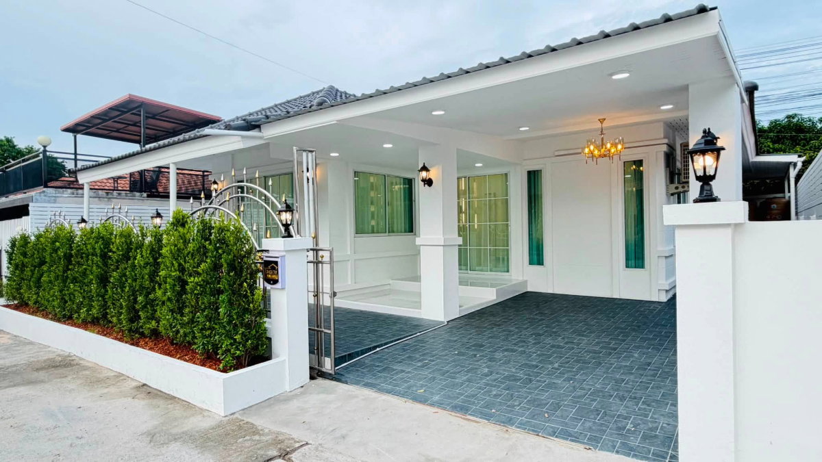 รูป บ้านเดี่ยวใจกลางพัทยา ซ.สยามคันทรี่คลับ บิวท์อินทั้งหลัง เฟอร์นิเจอร์ครบพร้อมอยู่ 2นอน 2น้ำ - รูปที่ 2/31