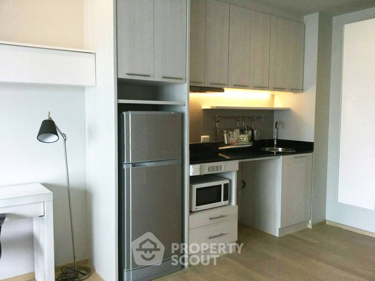รูป คอนโด สตูดิโอ ที่ โนเบิล รีไฟน์ พร้อมพงษ์ ใกล้ BTS พร้อมพงษ์ (ID 2746773) - รูปที่ 4/5