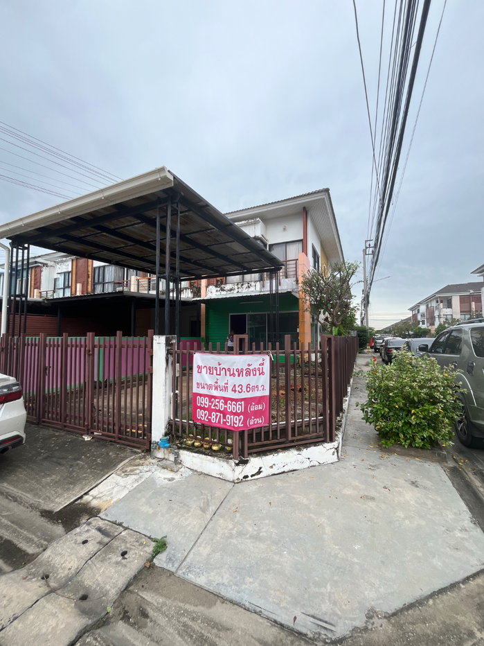 รูป ขายบ้านมงคล เลขที่ 27 หมู่บ้านดิเอ็นเทอร์  เนื้อที่ดิน 43.6 ตารางวา ถนนกาญจนาภิเษก39แยก /ซอยกิ่งแก้ว25/1 - รูปที่ 2/10