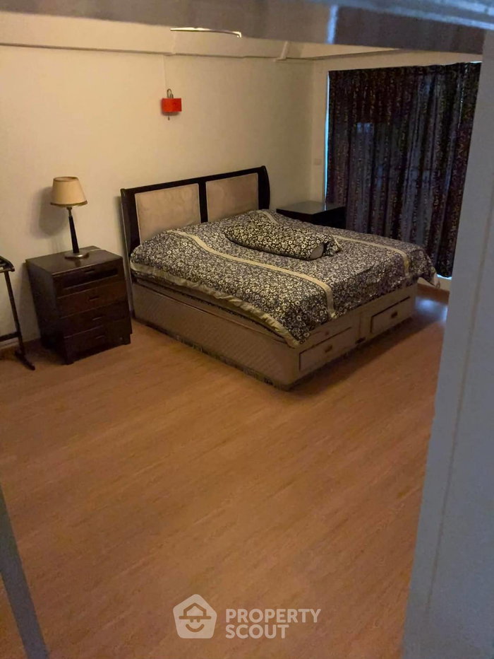 picture 2-BR Condo at Diamond Tower Condominium near BTS Chong Nonsi (ID 2956748) - 8/12