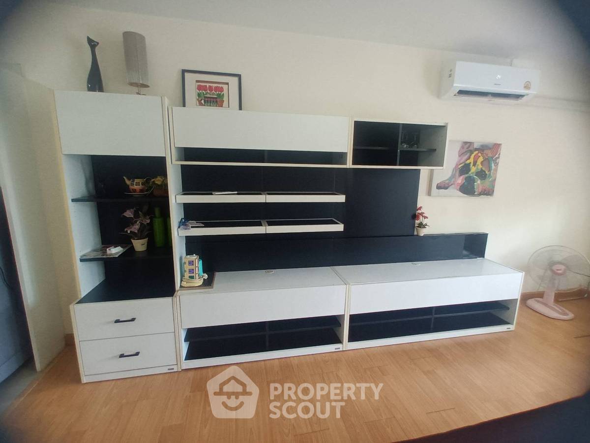 picture Studio Condo at The Link Sukhumvit 50 near BTS On Nut (ID 2952621) - 7/17