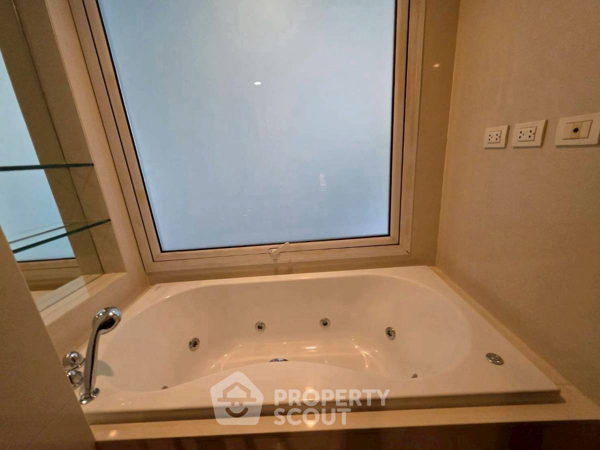 picture 2-BR Condo at The Park Chidlom near BTS Chit Lom (ID 2707948) - 9/10