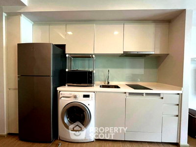 Condos for sale : Well-Priced 1-BR Condo At LIV @ 49, 4th Floor Near BTS Thong Lor (ID 2822202)