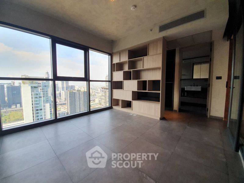 รูป คอนโด 3-ห้องนอน ที่ เดอะ ลอฟท์ อโศก ใกล้ MRT เพชรบุรี (ID 2501382) - รูปที่ 3/7