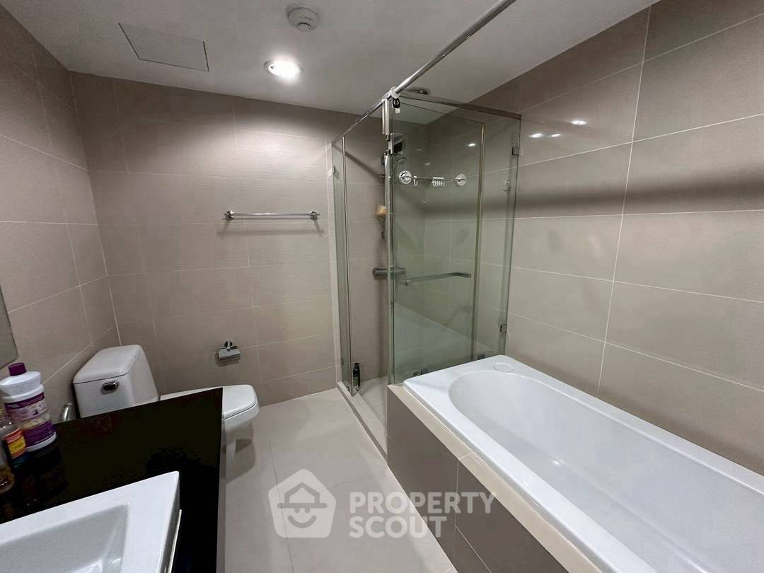 picture 2-BR Condo at Belle Grand Rama 9 near MRT Phra Ram 9 (ID 2328735) - 11/17