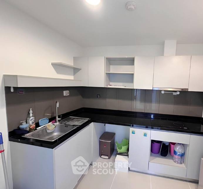 รูป คอนโด 1-ห้องนอน ที่ ซีนิธ เพลส สุขุมวิท 42 คอนโดมิเนียม ใกล้ BTS เอกมัย (ID 2875682) - รูปที่ 4/5