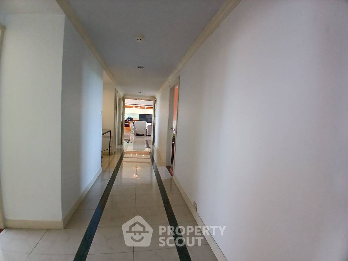 รูป คอนโด 4 ห้องนอน 250 ตร.ม. ขาย The Royal Princess Condo โซนหนองแก (ID 1560289) - รูปที่ 8/12