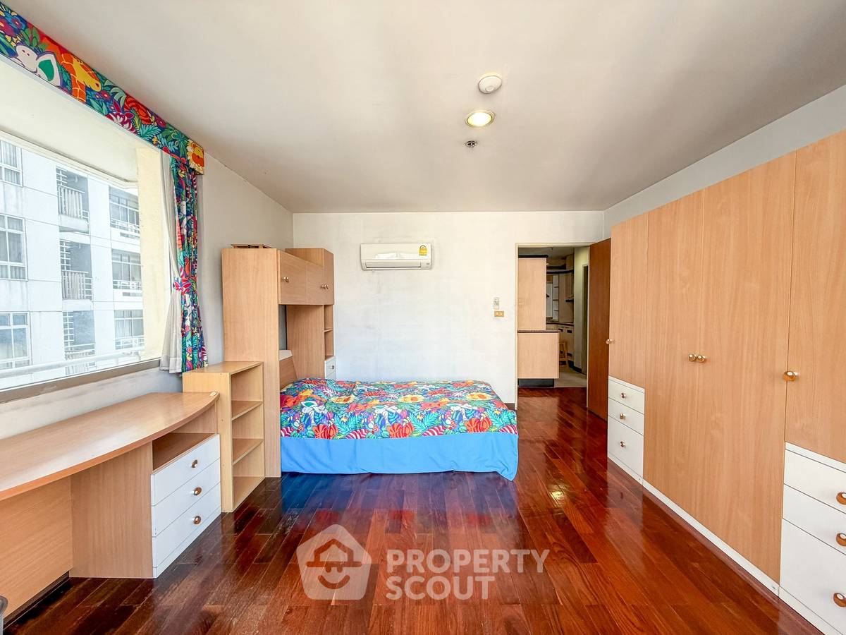 picture 2-BR Condo at Asoke Place near MRT Sukhumvit (ID 2933127) - 10/14