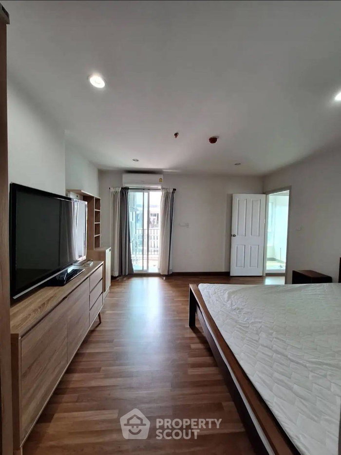 รูป คอนโด 1 ห้องนอน 56 ตร.ม. ชั้น 24 ที่ Regent Home Bangson 28 ใกล้ MRT บางซ่อน 200 ม. (ID 2064642) - รูปที่ 2/8