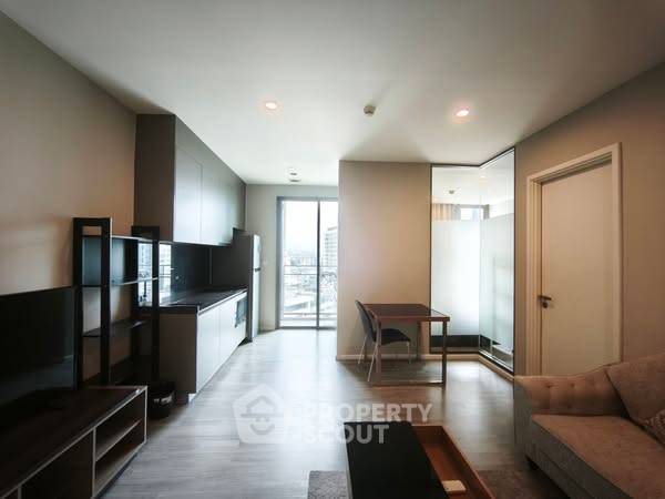 รูป คอนโด 1-ห้องนอน ที่ เดอะ รูม สุขุมวิท 69 ใกล้ BTS พระโขนง (ID 2357896) - รูปที่ 3/14