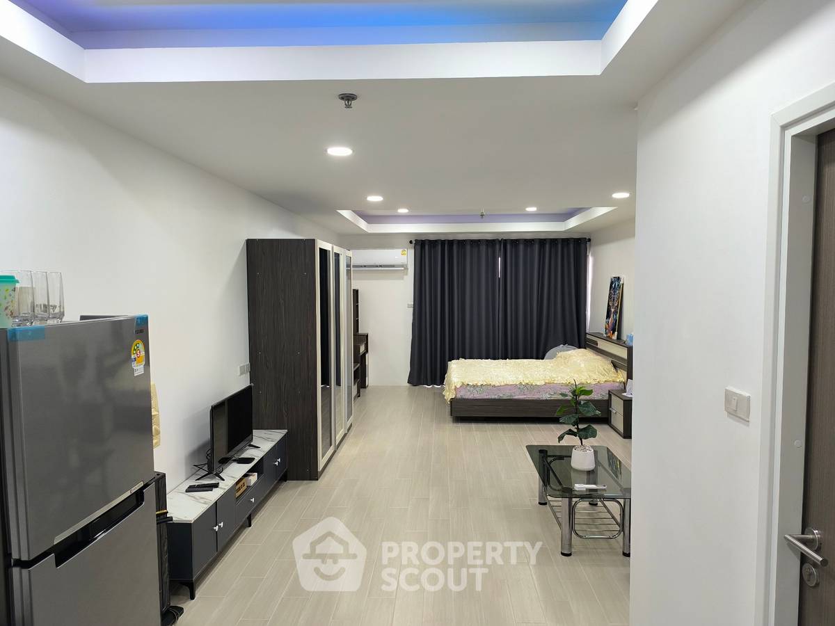 picture 1-BR Condo at Master View Executive Place Condominium near BTS Krung Thon Buri (ID 1813123) - 8/13