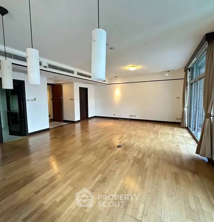 รูป คอนโด 3-ห้องนอน ที่ ออลซีซั่น แมนชั่น คอนโดมิเนียม ใกล้ BTS เพลินจิต (ID 2866724) - รูปที่ 9/20