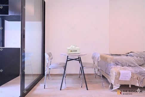Nue District R9 near MRT Rama 9 Station